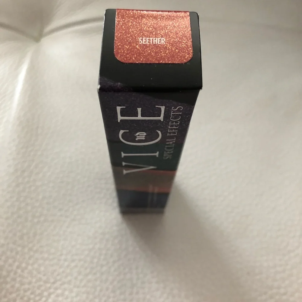 Urban Decay Special Effect Lip Topcoat in Seether